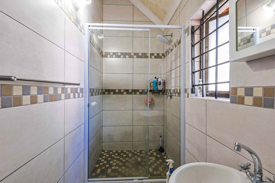 2 Bedroom Property for Sale in Wapadrand Gauteng