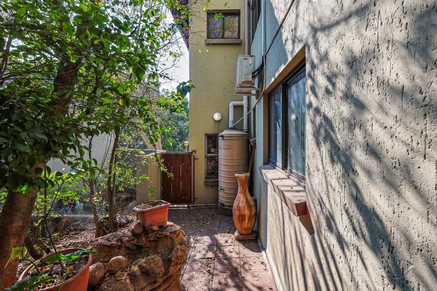 2 Bedroom Property for Sale in Wapadrand Gauteng