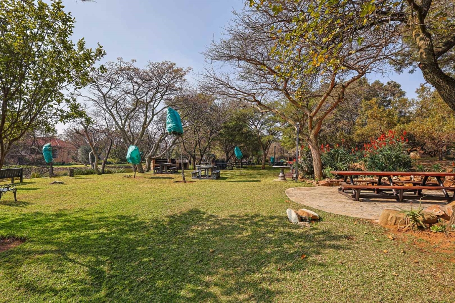 2 Bedroom Property for Sale in Wapadrand Gauteng