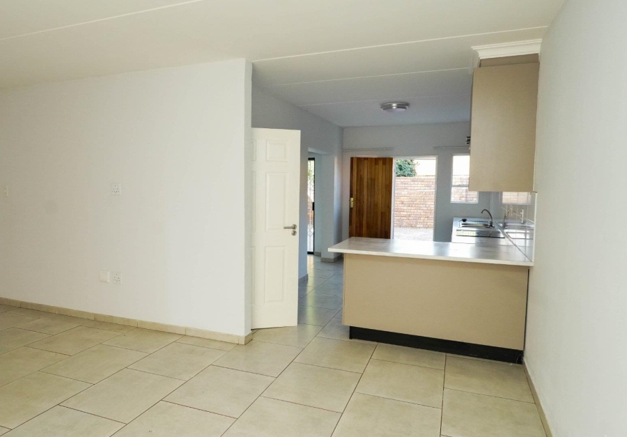 To Let 3 Bedroom Property for Rent in Dersley Gauteng