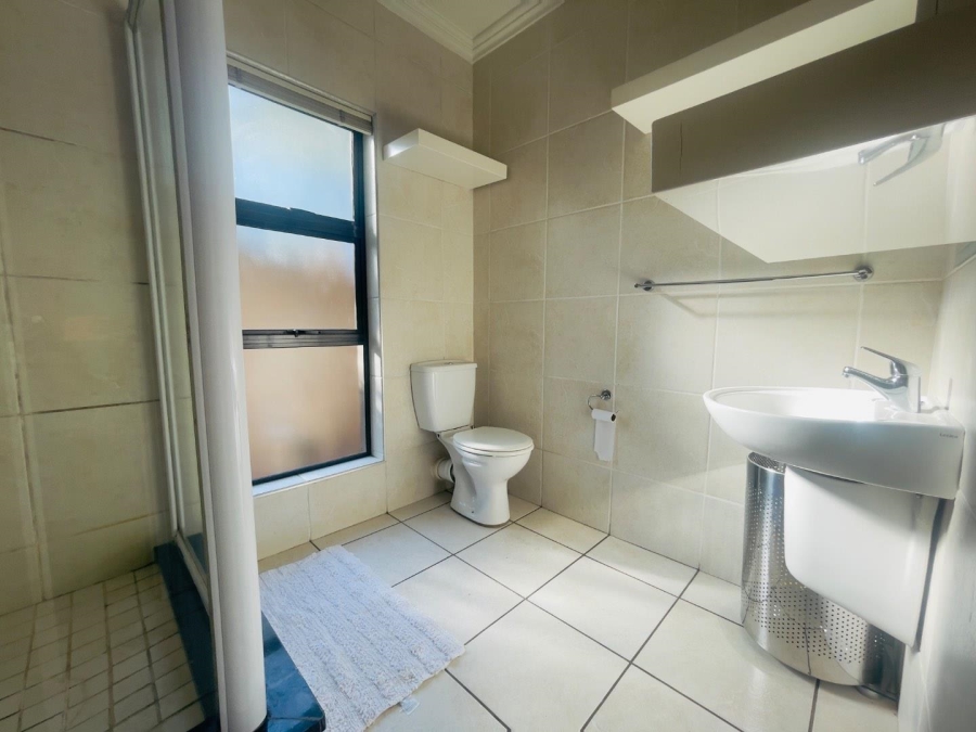 To Let 2 Bedroom Property for Rent in Morningside Gauteng