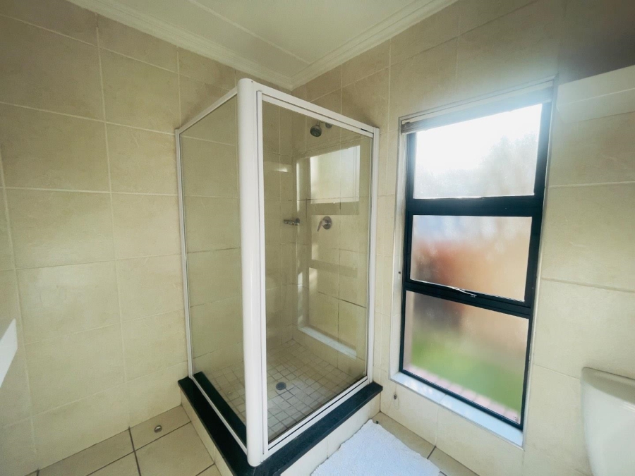 To Let 2 Bedroom Property for Rent in Morningside Gauteng