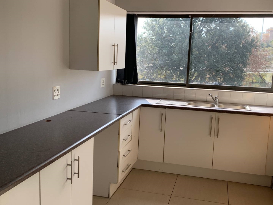 To Let Commercial Property for Rent in Woodmead Gauteng