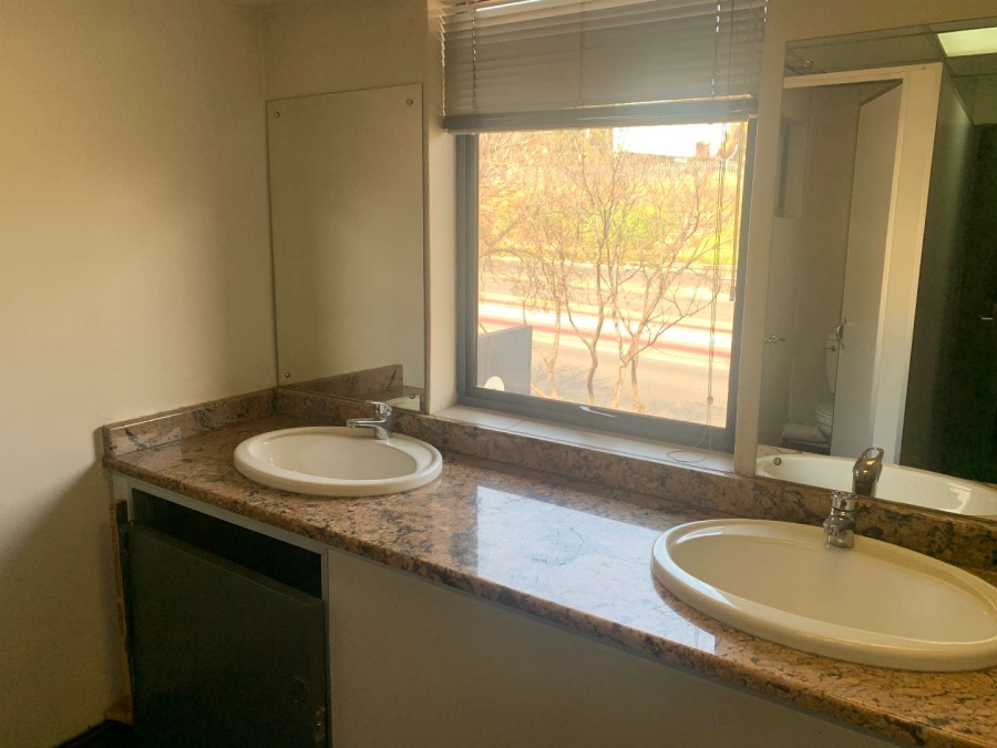 To Let Commercial Property for Rent in Parktown Gauteng