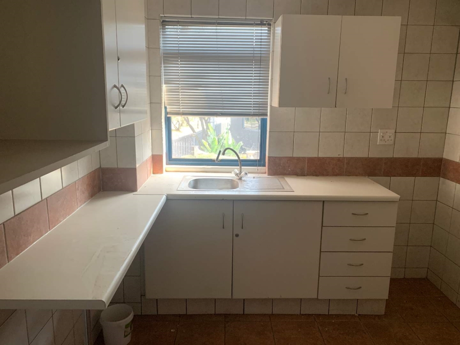 To Let Commercial Property for Rent in Parktown Gauteng