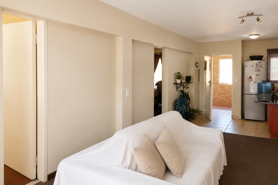 2 Bedroom Property for Sale in Wilro Park Gauteng