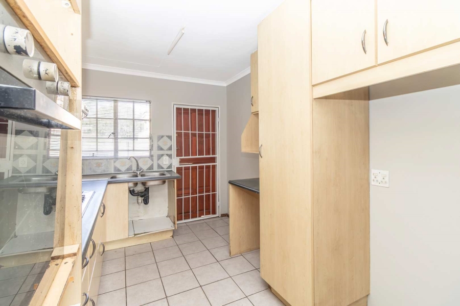 3 Bedroom Property for Sale in Buccleuch Gauteng