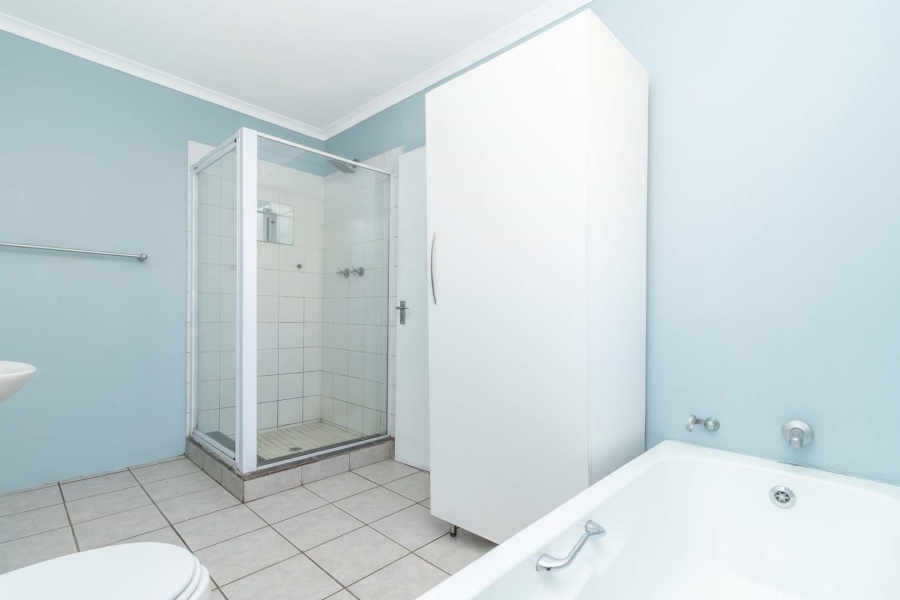 3 Bedroom Property for Sale in Buccleuch Gauteng