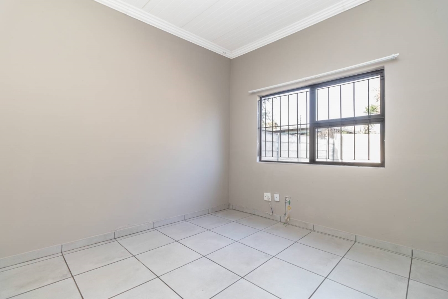 3 Bedroom Property for Sale in Buccleuch Gauteng