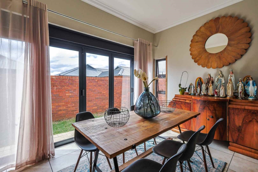 3 Bedroom Property for Sale in Six Fountains Residential Estate Gauteng