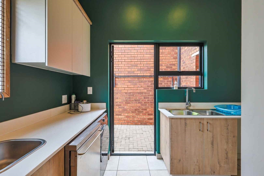 3 Bedroom Property for Sale in Six Fountains Residential Estate Gauteng