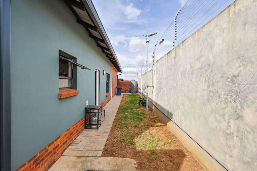 3 Bedroom Property for Sale in Six Fountains Residential Estate Gauteng