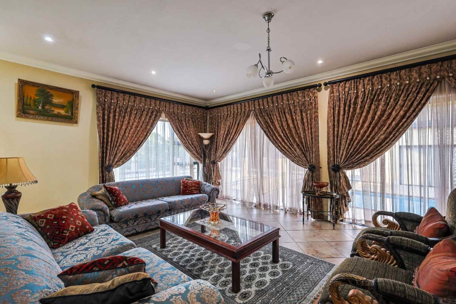 4 Bedroom Property for Sale in Waterkloof Ridge Gauteng