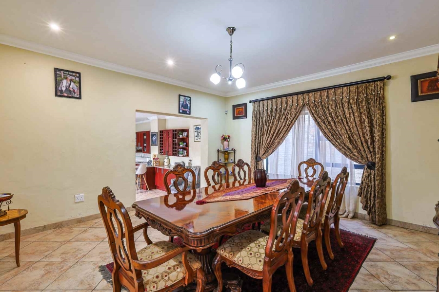 4 Bedroom Property for Sale in Waterkloof Ridge Gauteng