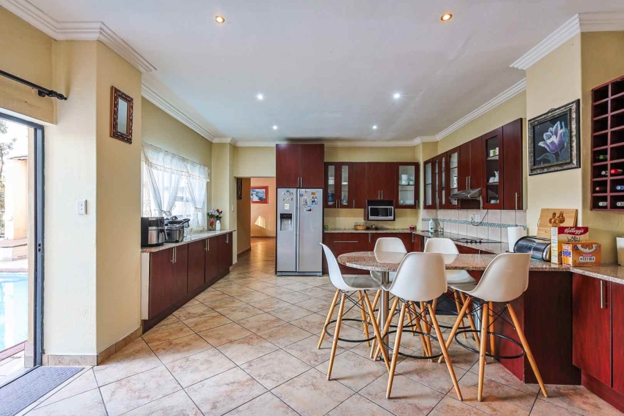 4 Bedroom Property for Sale in Waterkloof Ridge Gauteng