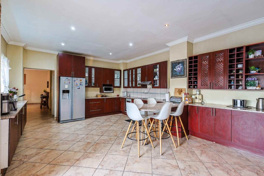 4 Bedroom Property for Sale in Waterkloof Ridge Gauteng