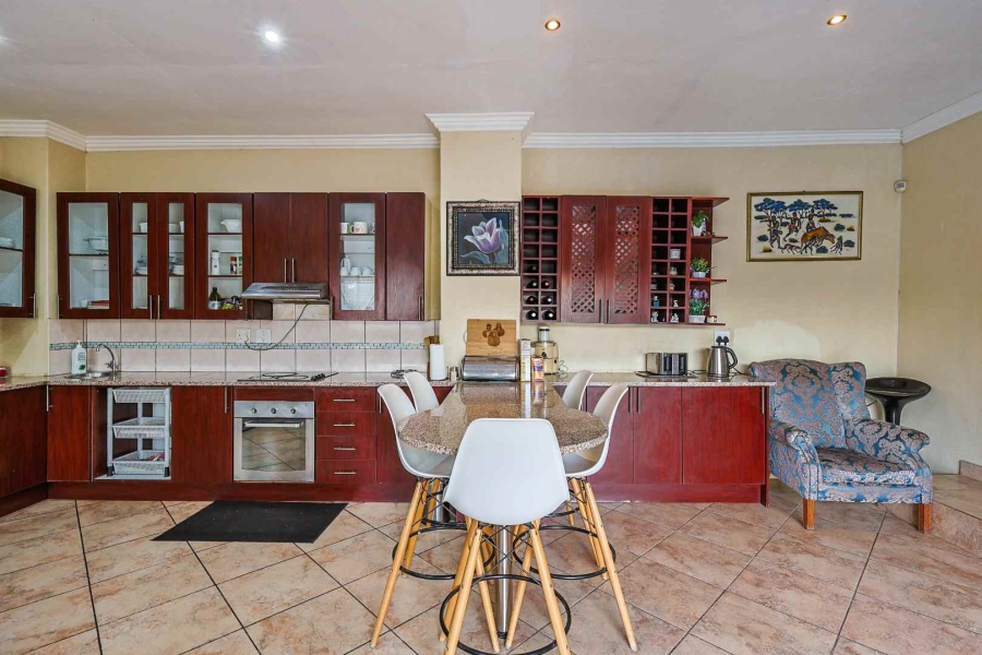 4 Bedroom Property for Sale in Waterkloof Ridge Gauteng