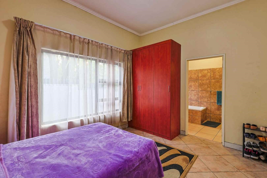 4 Bedroom Property for Sale in Waterkloof Ridge Gauteng