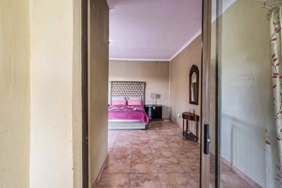 4 Bedroom Property for Sale in Waterkloof Ridge Gauteng