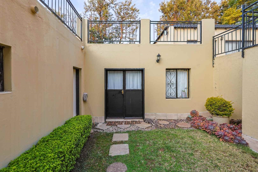 4 Bedroom Property for Sale in Waterkloof Ridge Gauteng