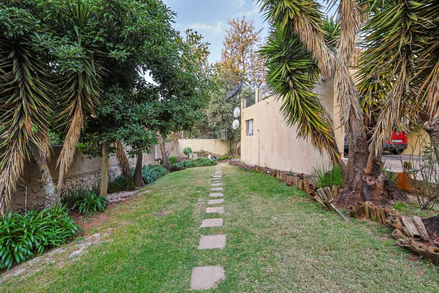 4 Bedroom Property for Sale in Waterkloof Ridge Gauteng