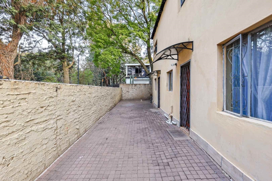 4 Bedroom Property for Sale in Waterkloof Ridge Gauteng