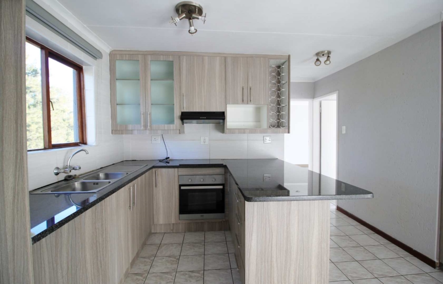 To Let 2 Bedroom Property for Rent in Douglasdale Gauteng