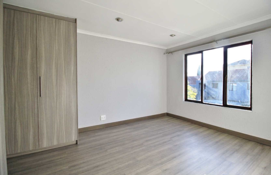 To Let 2 Bedroom Property for Rent in Douglasdale Gauteng
