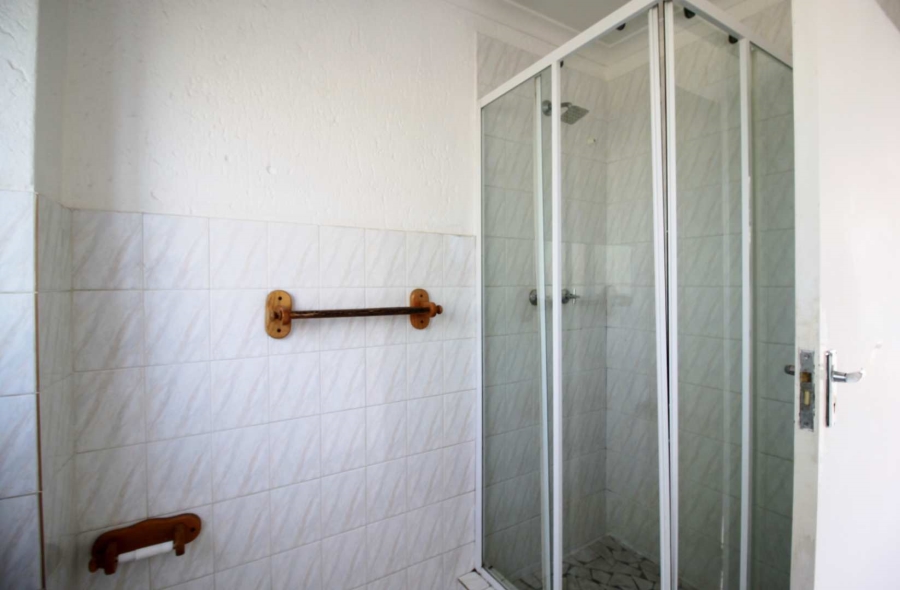 To Let 2 Bedroom Property for Rent in Douglasdale Gauteng