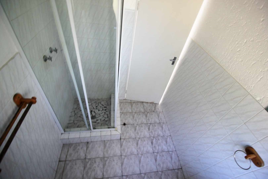 To Let 2 Bedroom Property for Rent in Douglasdale Gauteng