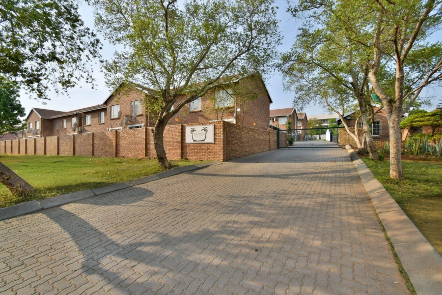 2 Bedroom Property for Sale in West Park Gauteng