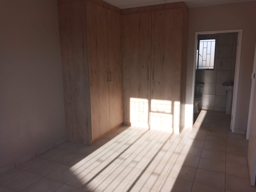 To Let 3 Bedroom Property for Rent in Riversdale Gauteng