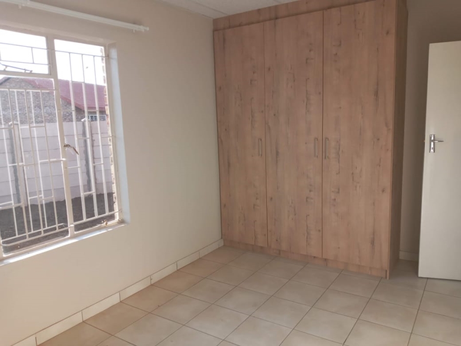 To Let 3 Bedroom Property for Rent in Riversdale Gauteng