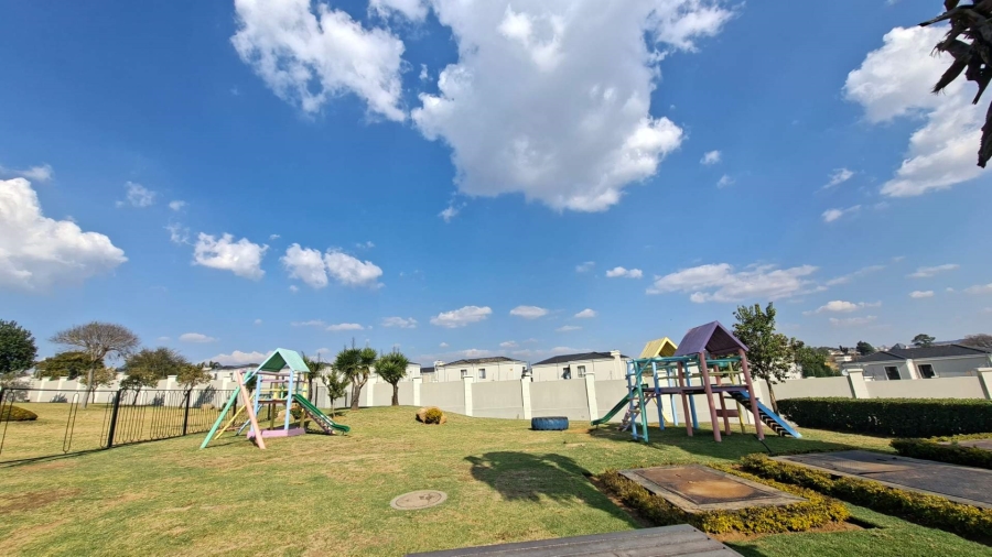 2 Bedroom Property for Sale in Craigavon Gauteng