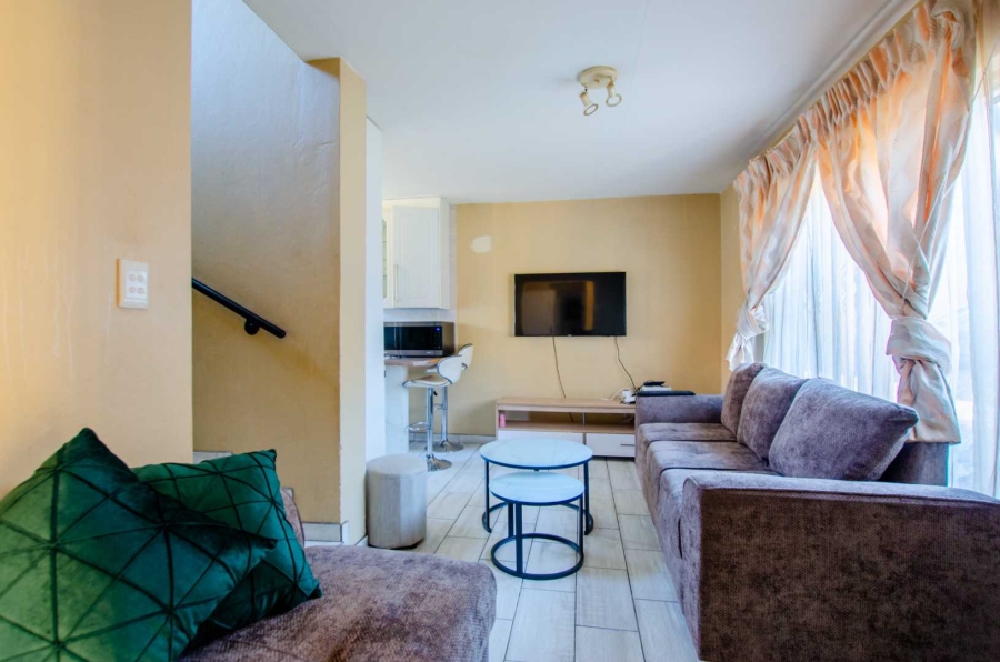 3 Bedroom Property for Sale in Witpoortjie Gauteng