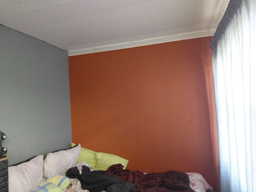6 Bedroom Property for Sale in Drieziek Gauteng