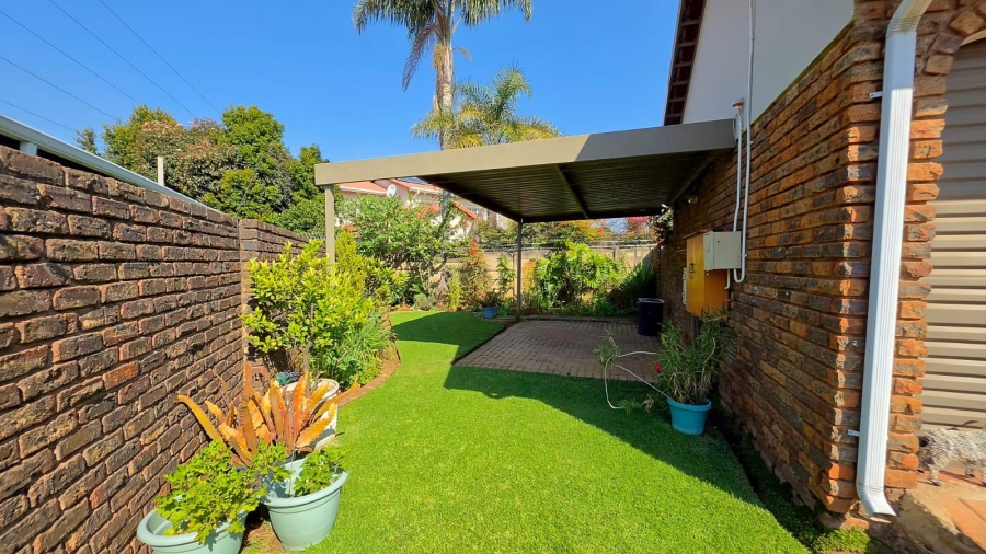 3 Bedroom Property for Sale in Birchleigh Gauteng