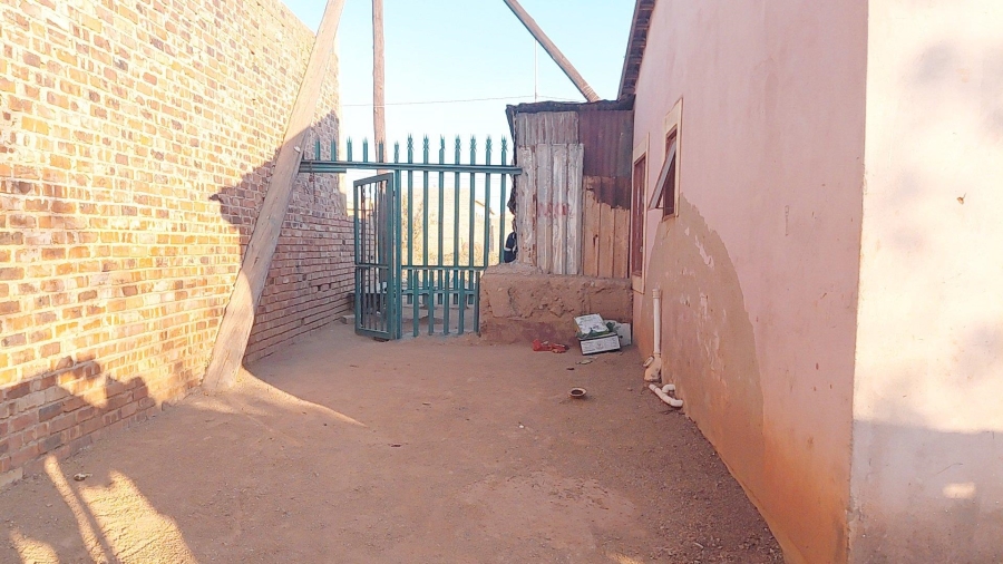 2 Bedroom Property for Sale in Drieziek Gauteng
