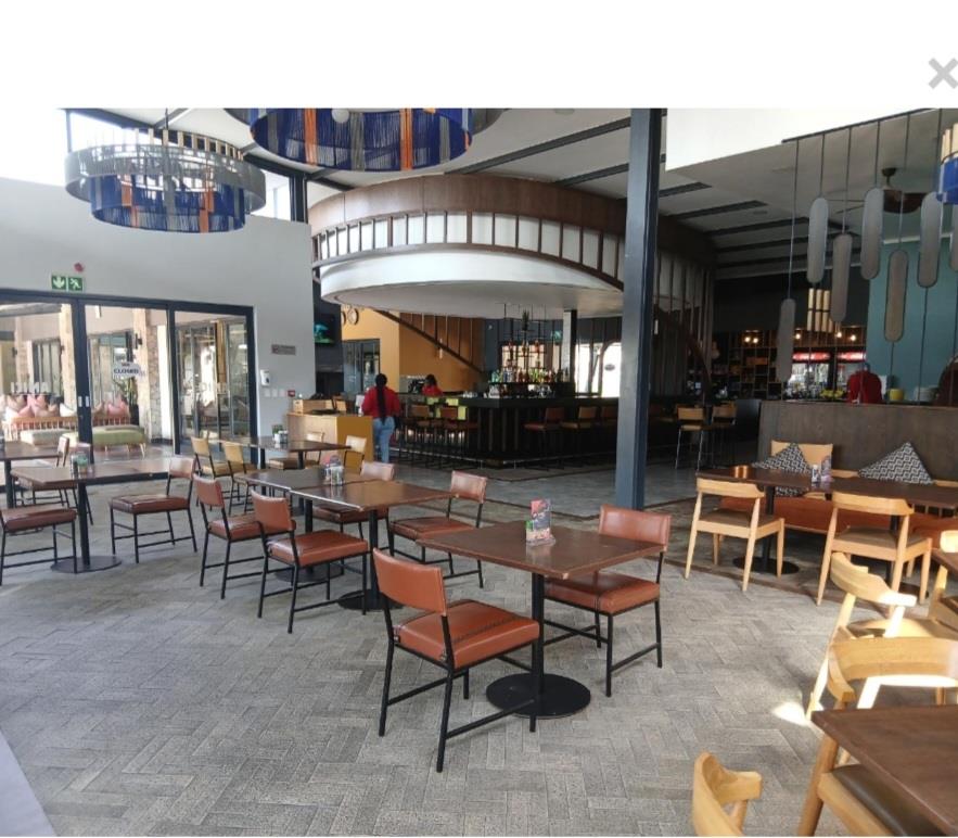 To Let 1 Bedroom Property for Rent in Waterfall Gauteng
