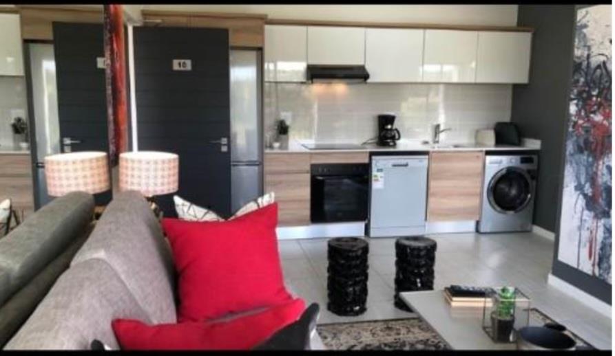 To Let 1 Bedroom Property for Rent in Waterfall Gauteng