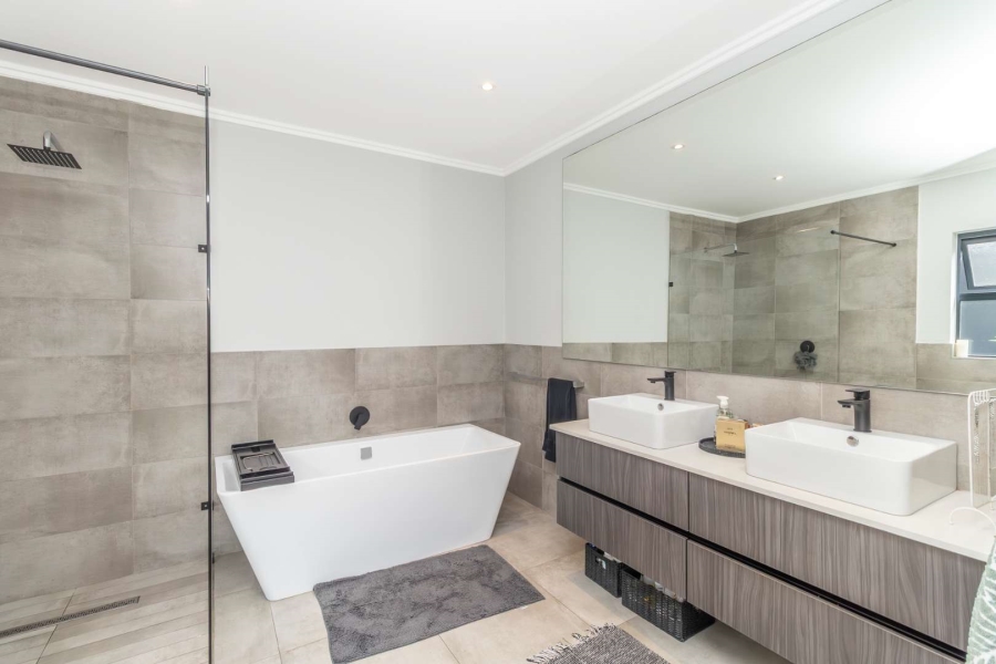 To Let 3 Bedroom Property for Rent in Edenburg Gauteng