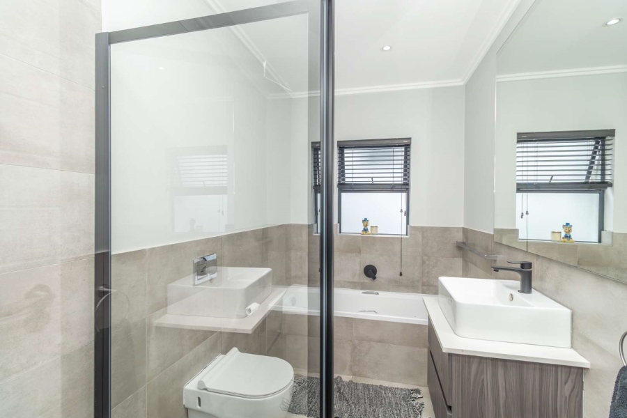 To Let 3 Bedroom Property for Rent in Edenburg Gauteng