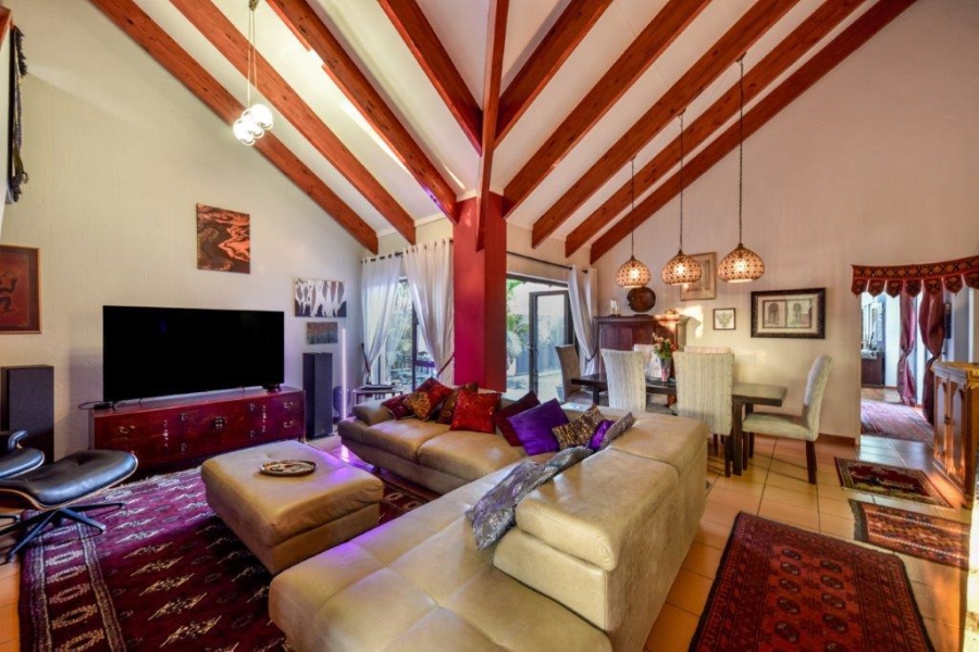 3 Bedroom Property for Sale in Faerie Glen Gauteng
