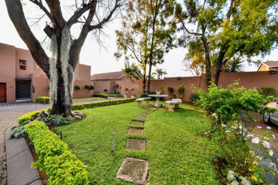 3 Bedroom Property for Sale in Faerie Glen Gauteng