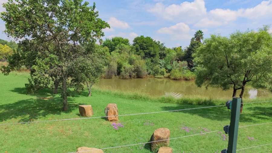3 Bedroom Property for Sale in Faerie Glen Gauteng