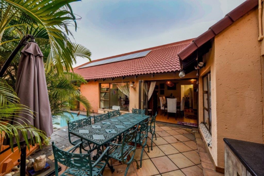 3 Bedroom Property for Sale in Faerie Glen Gauteng