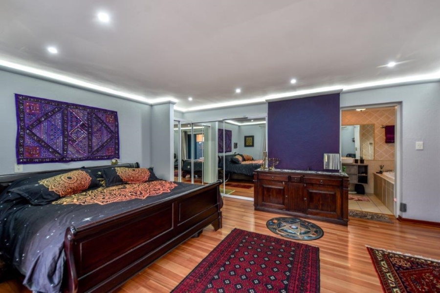 3 Bedroom Property for Sale in Faerie Glen Gauteng