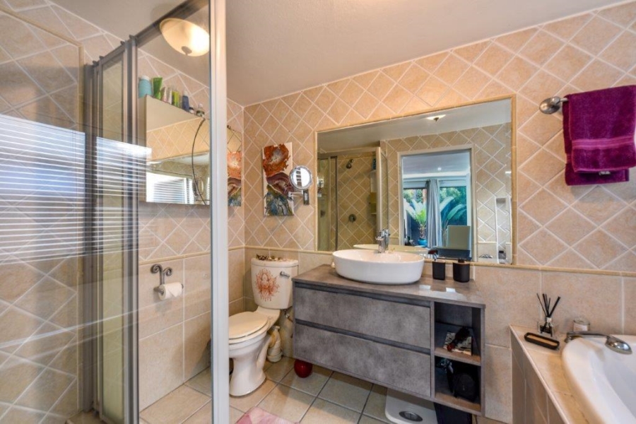 3 Bedroom Property for Sale in Faerie Glen Gauteng