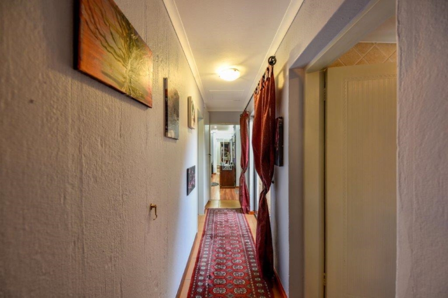 3 Bedroom Property for Sale in Faerie Glen Gauteng
