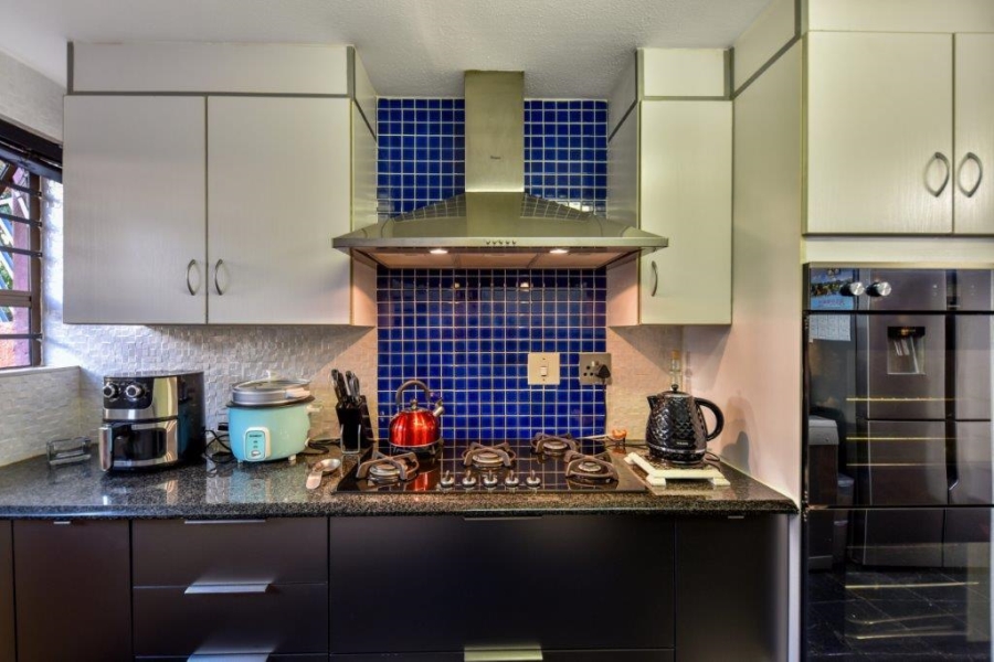 3 Bedroom Property for Sale in Faerie Glen Gauteng
